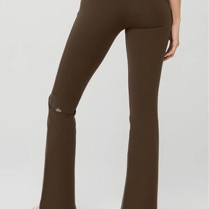 ALO NEVER WORN 7/8 high waist bootcut legging